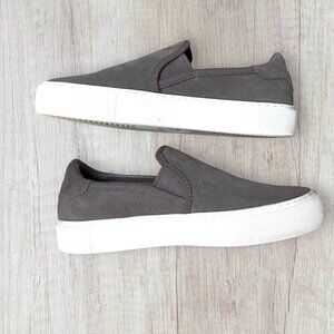 UGG Jass Slip-On Suede Women’s 8.5 Taupe Olive Sneakers